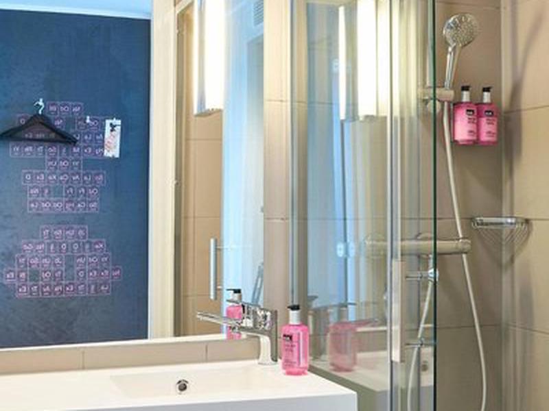 6208E99571A157624E4B809AC888DBED