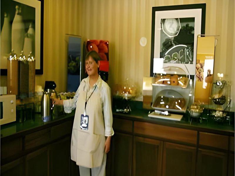 98981EC282258D250555B0E6E560E019