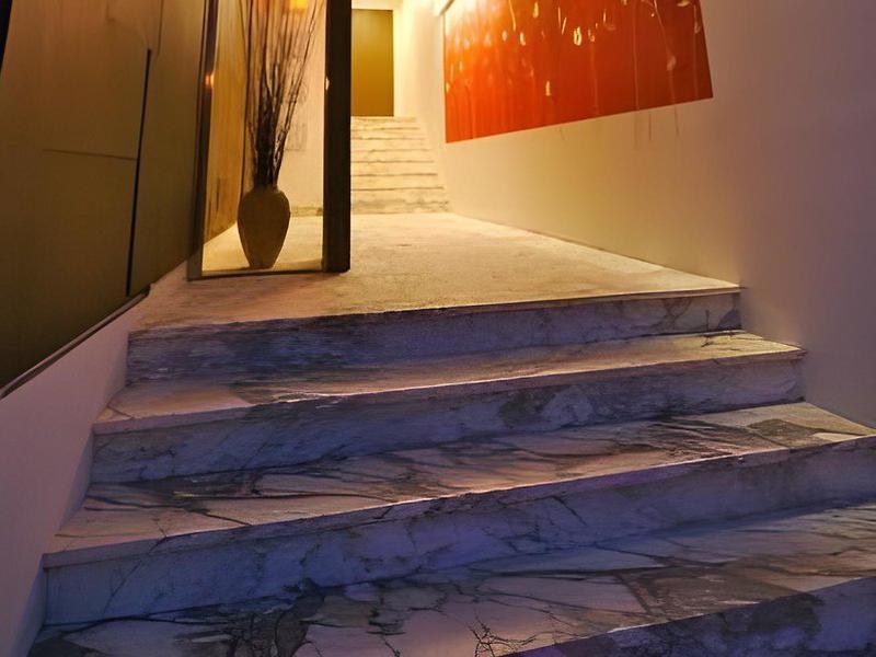 0E571270D90198FCC817D857A7556678