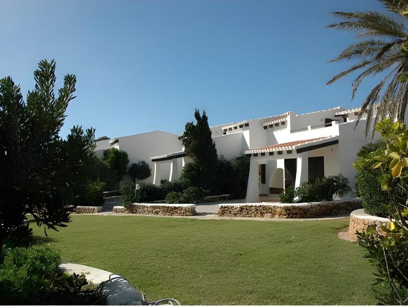 EE720E841F708A2F33BACFA264FDF370