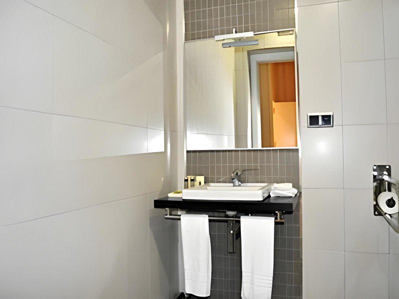 97EC25E119CCE302BFB18FB62E61C5D7