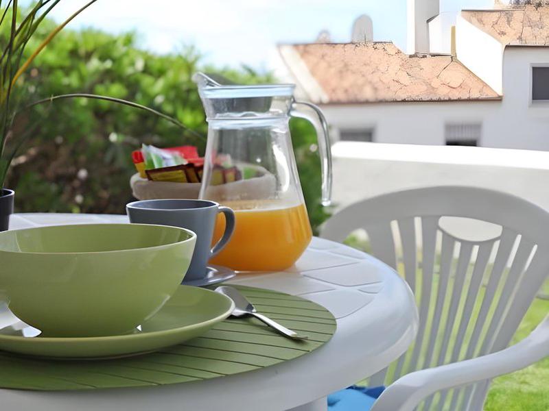 97F600E9E85962E42F698F63B7458037