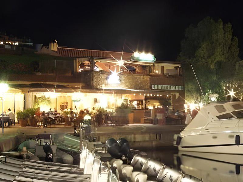 DB7FB694E6AEB5B1208EFE59A2A9B368