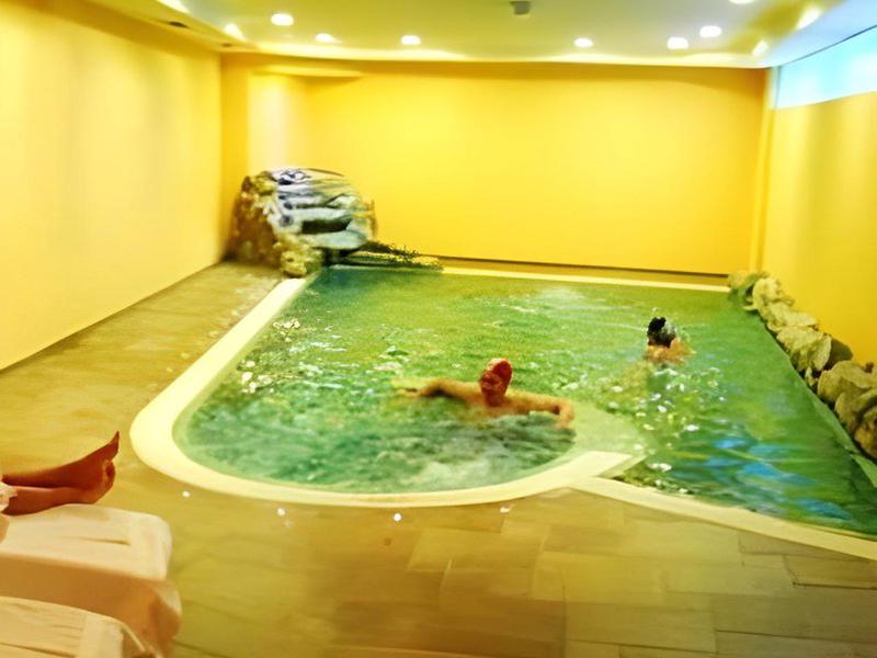 E576D525DF2B33AEF68BF2427EE4FAF0