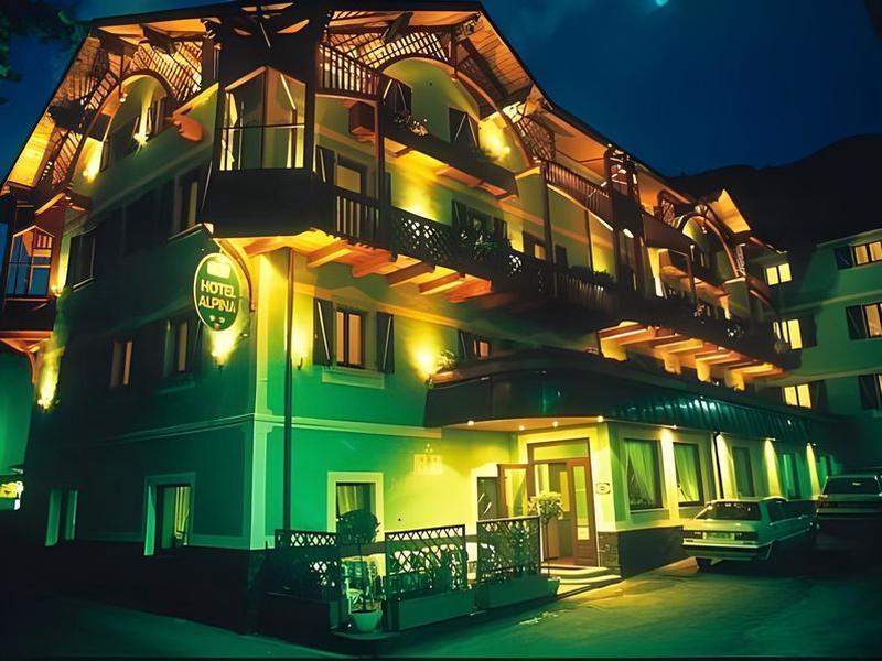 4F74A3D76005DEFEEE3372280AE8FCE0