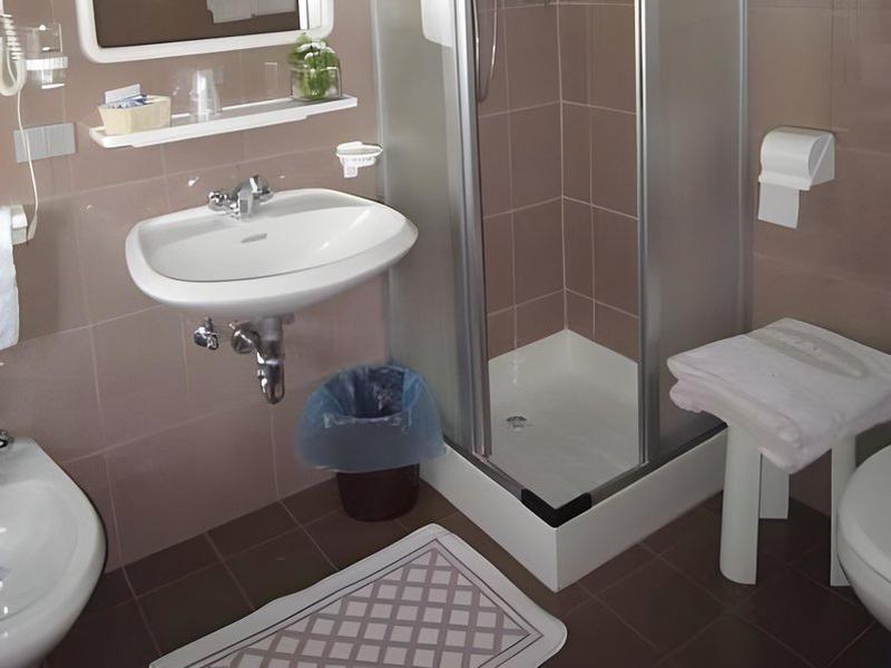 48EB66246467C22978AEA6F0789CB6C8