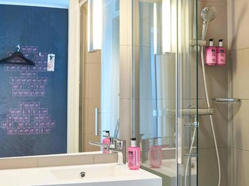 DD86DBB47113F34FF0A63210179E3E6A