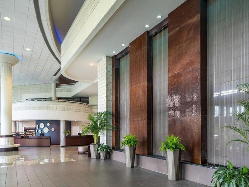 1038C09F17D5FB5814BB7AA21DAAA672