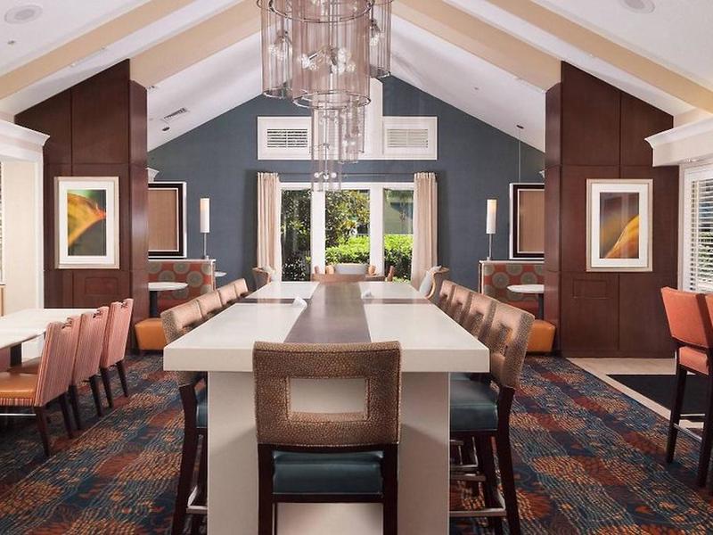 DB1916E84483403A30CB1943C2DC905A