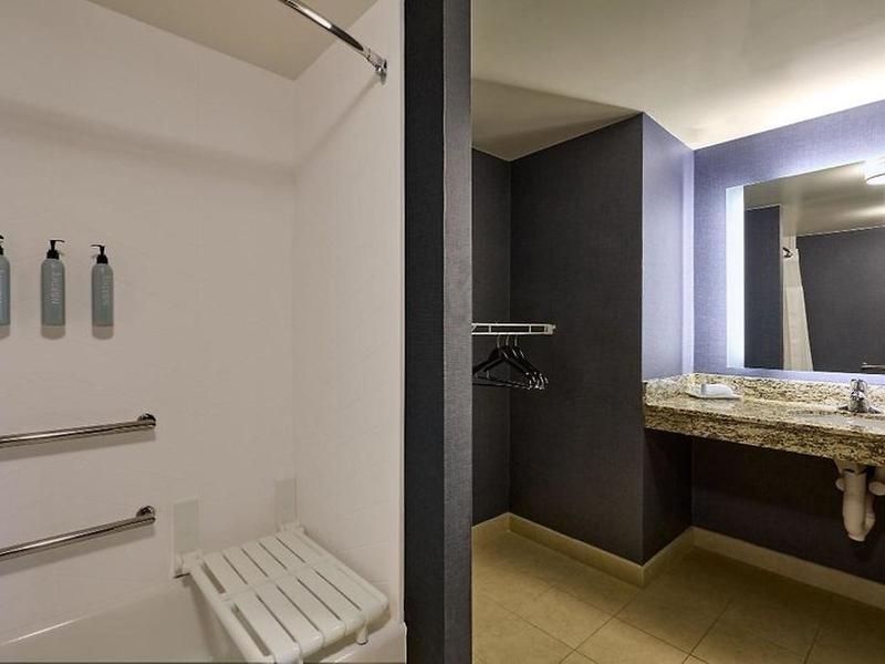 827FB93A868286029200664099C0406A