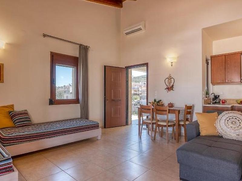 2A15AA38D3B2F3FE04D3F11DCF24303A