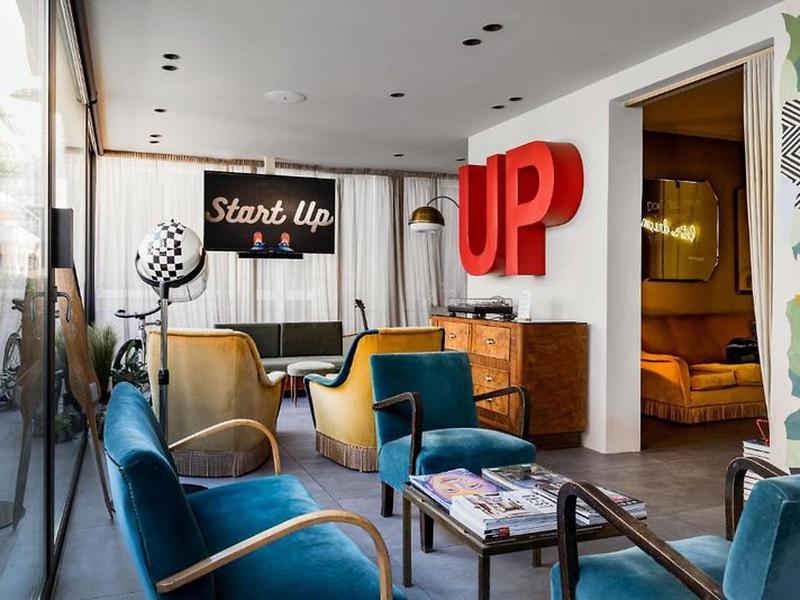 C70B02E5DA080498AEC69AE86B3FE2A1