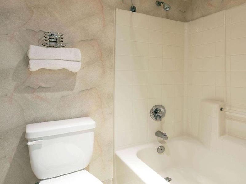 C205CAD42ECC56AFB354C20CD00E6EF8