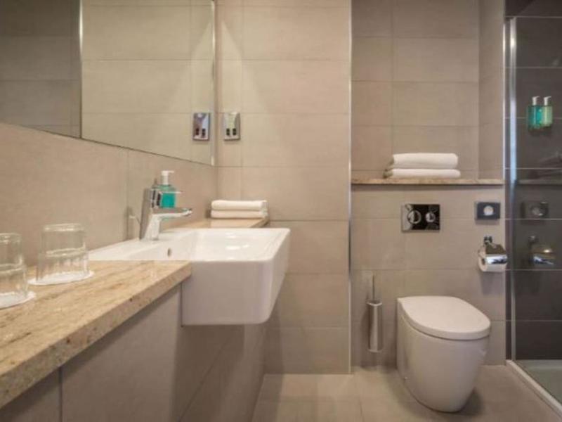 56E737A60A373B28765BD3D8E186654C