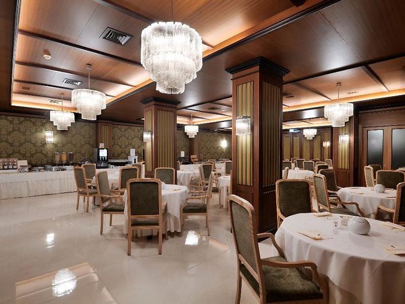 8F025C0B5565E9CB6820BD9E2EE1AFBE