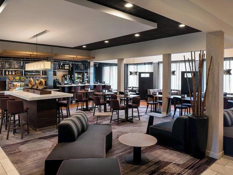 092E19D537D305E0A9704312A3E42B50