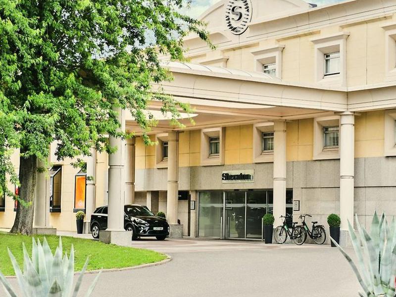 15C2DCC18A1087C984ADDBE589B66A13