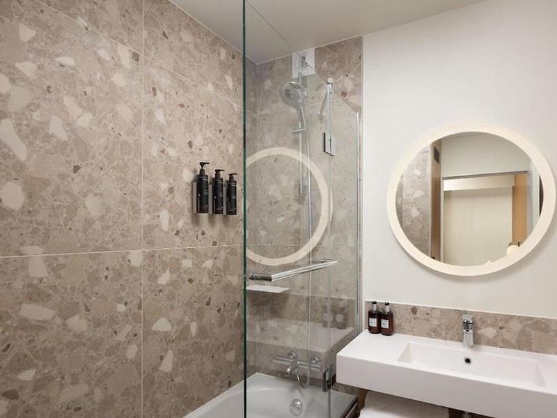 5D890271FD9F6212E6A2F81550E0E766