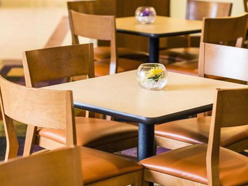 85F5ABE3E011A44664289F7D41D47386