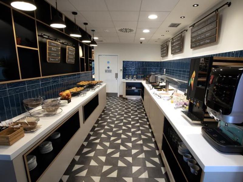 8256B945D289E9A22E593F14202E1537