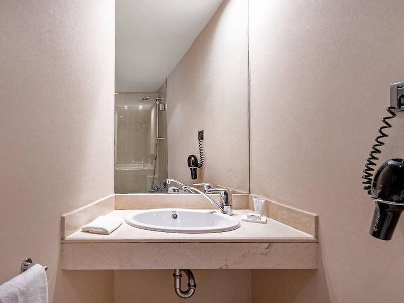 7C09814F51EB3DB989A31B8A0924F006