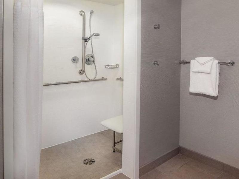 1FE741D469DB2438080520AA2A986512