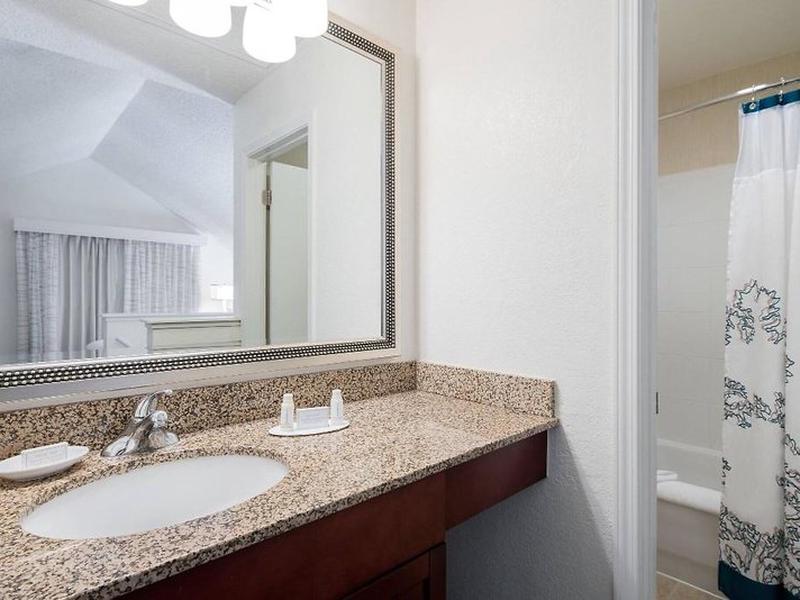 E027FE361A68C9209C7F284D6BC08654