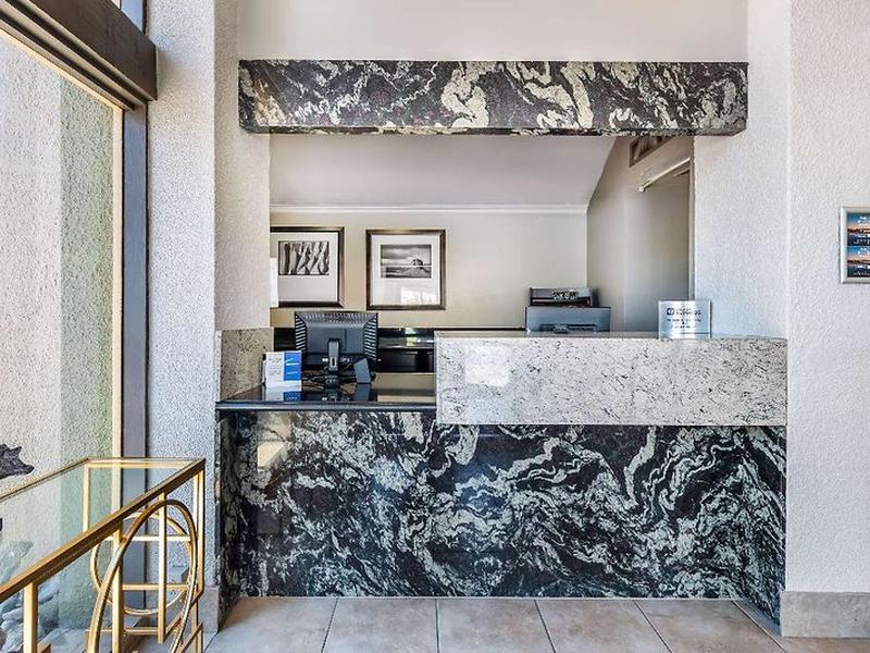 4B4517803B8D37D9E9D37F6F01C41804