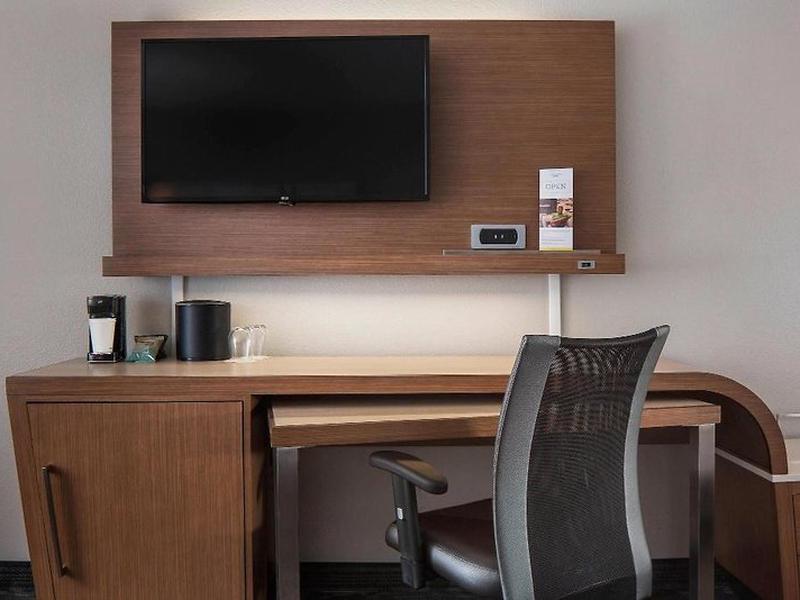 58D4E65EB895B5157CA63A9B4971EE3B