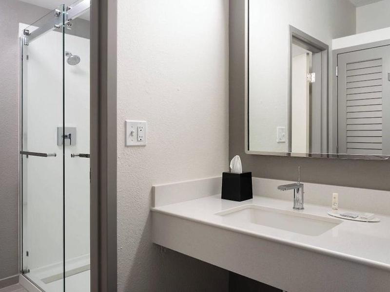 D9FC857DEE343B0B85AE5BB72B018B9F