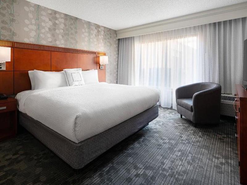 EB2A0281EFB3E5E3EA3A7A7326858F92