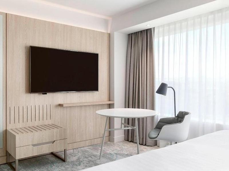 56362E1316F485D5AF6C1C3CCDA8FBA9