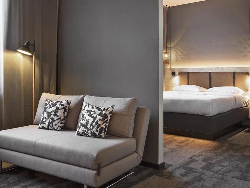 53412318676D9A1BEBF0CDB8081F96BE