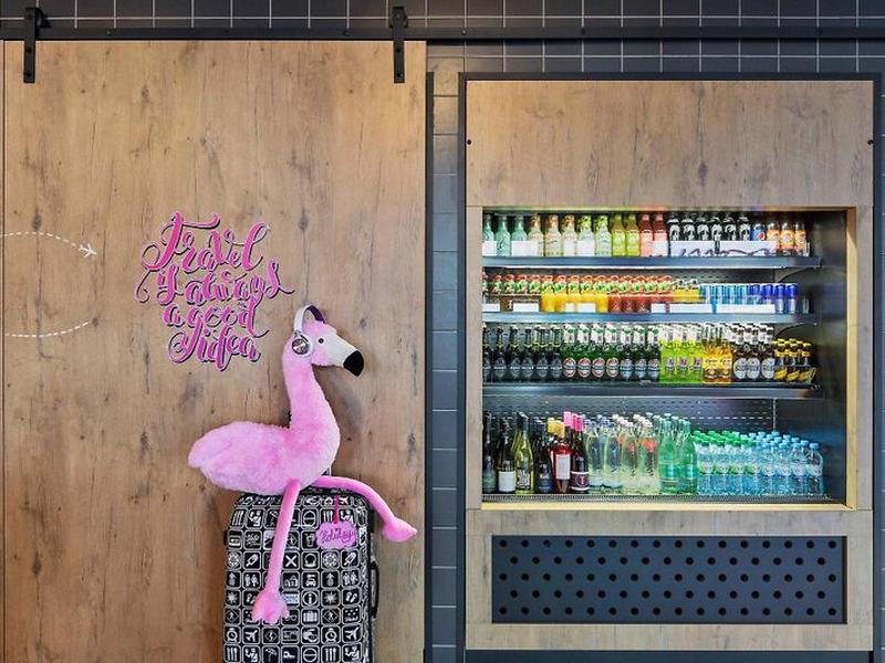 8C2758B5E081815E1C35B06BF3C86977