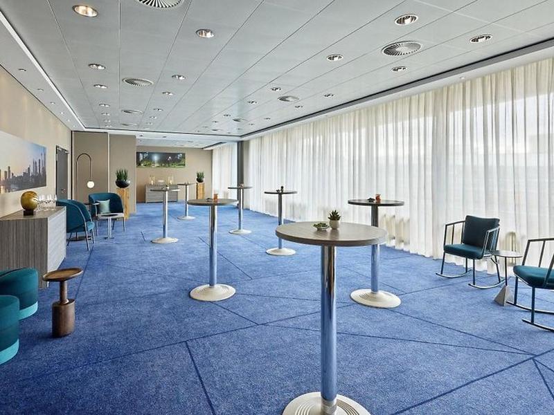 79E33A8E85519E8266B8BB8A3F0A50FC