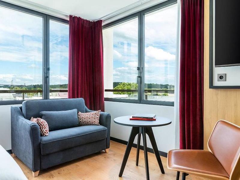 45EC8E21DB3604F3611DAD9866909C4C