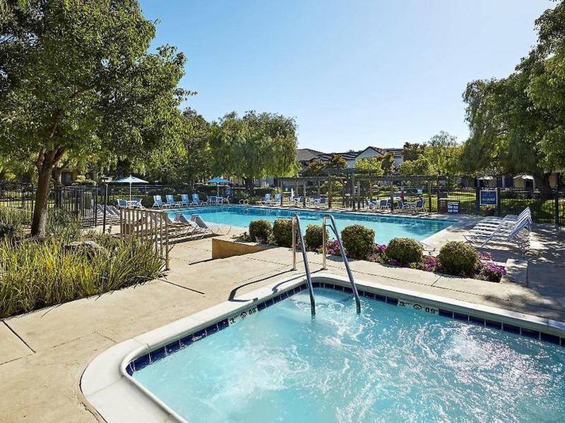 1528008E70B76778D875D8B1BD356862