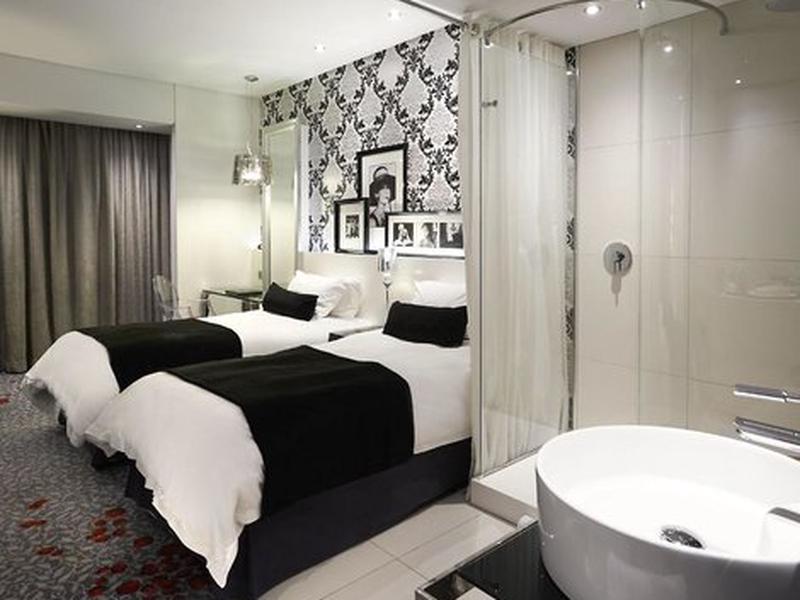 ABE9C2178A5EC1B223521030126E90AE