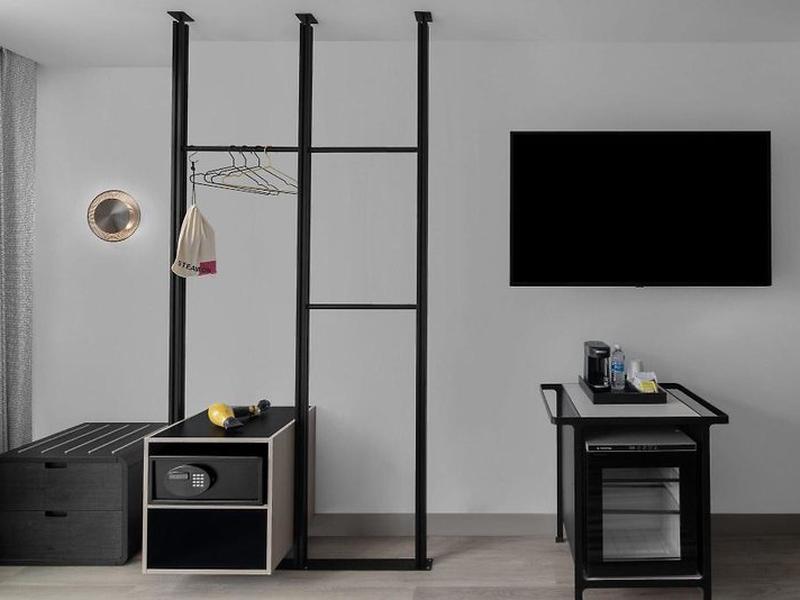 0FB83043CC489C8E1DE22886C933A1F5