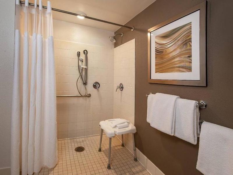 CC4504BCA3EA3EA7D956418FF44C93BE