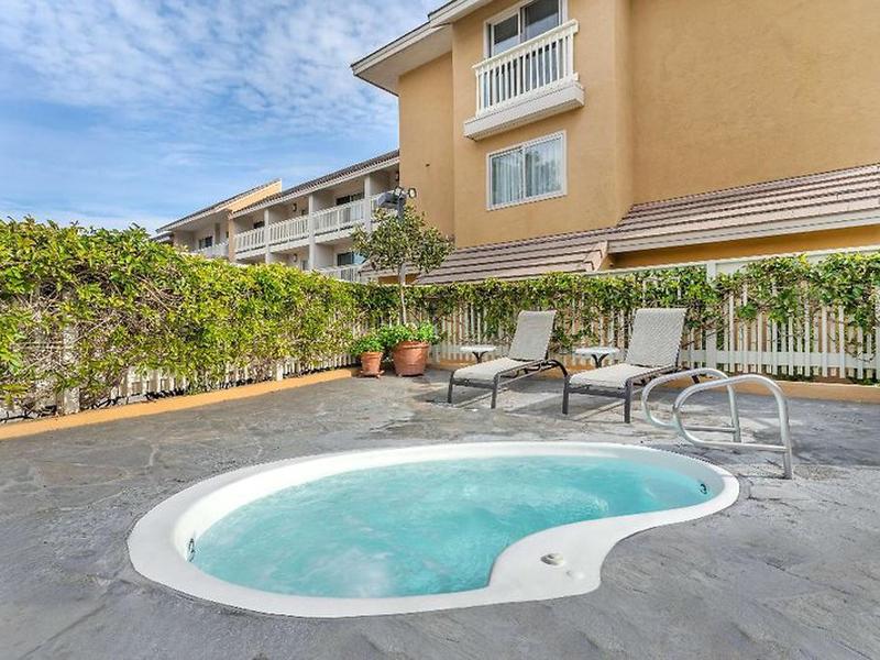 F6720AD16FF3E9C6C89C0A6251B7C396