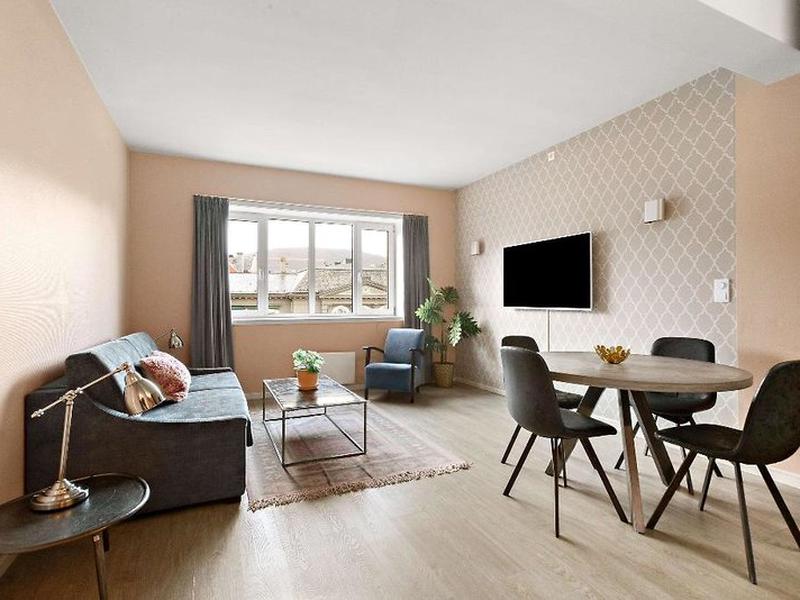 62B12F06AC11423D1D29EAA06AC50949