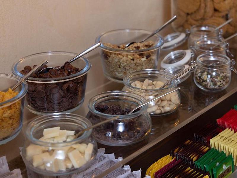 CFE009EBB73652A77FEAA453BA6A9D7C