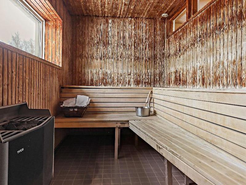 F55F9AEDE309BF5451936C8ADA7B7067