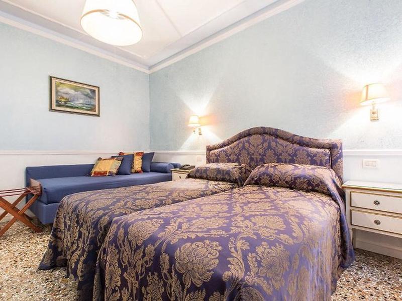 E749B421ABFCF3DCC5D67970FEC0E710