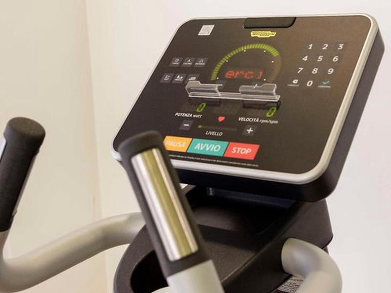 52937B2EA9D938D4C61E83119E00FE8C