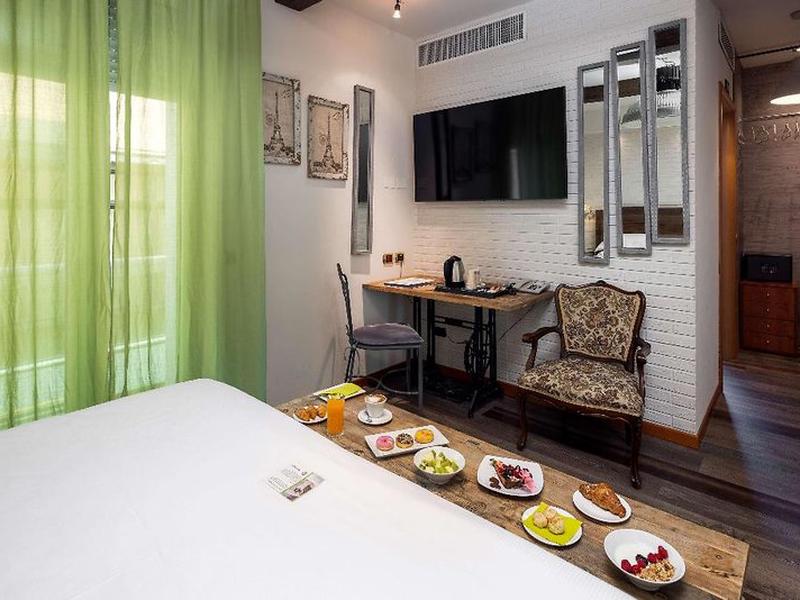 BB676175616BEE089655DE6857982A86