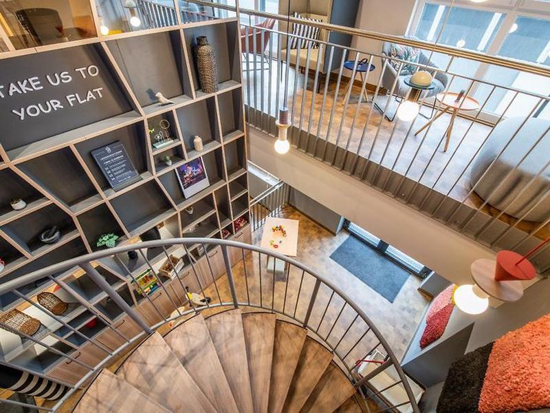 2B77EF1E462A710F15A813A584329B3E