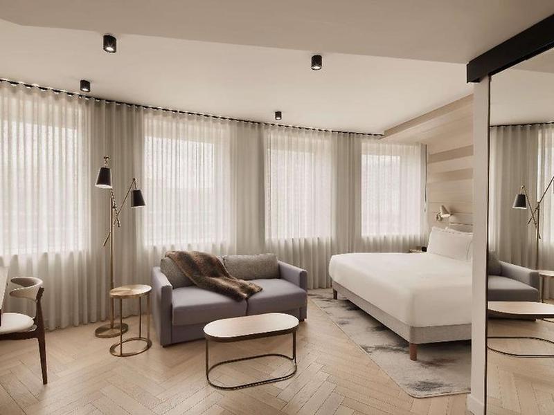 E3958891F7E7B56C2A11A838B6FA993F