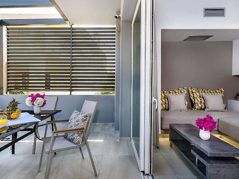 17C4A11F4150C940CF6EE1993F311925